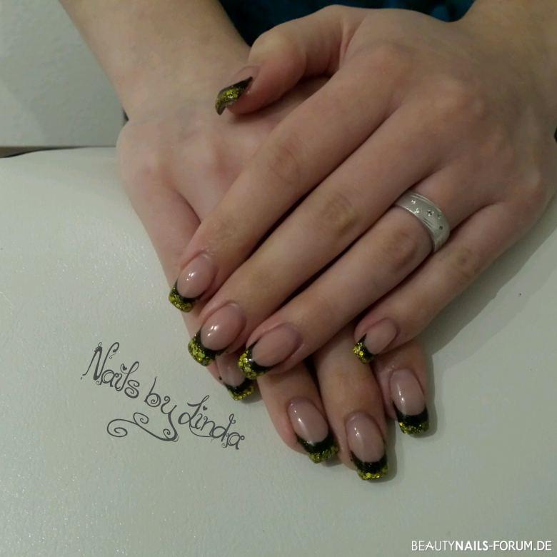 50+ Schwarze Nageldesign Muster